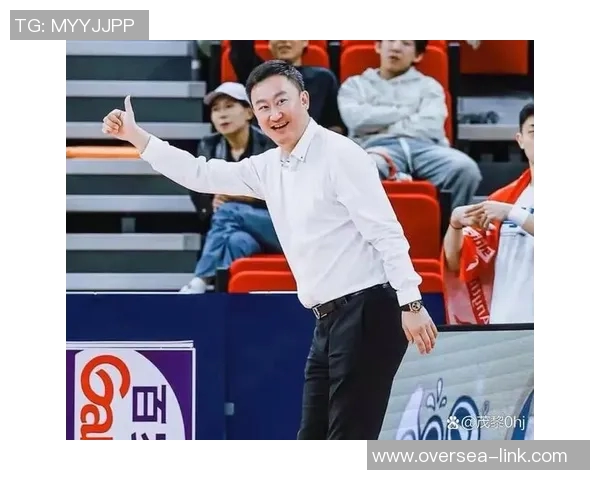 CBA季后赛全面打响强强对决冠军归属悬念迭起